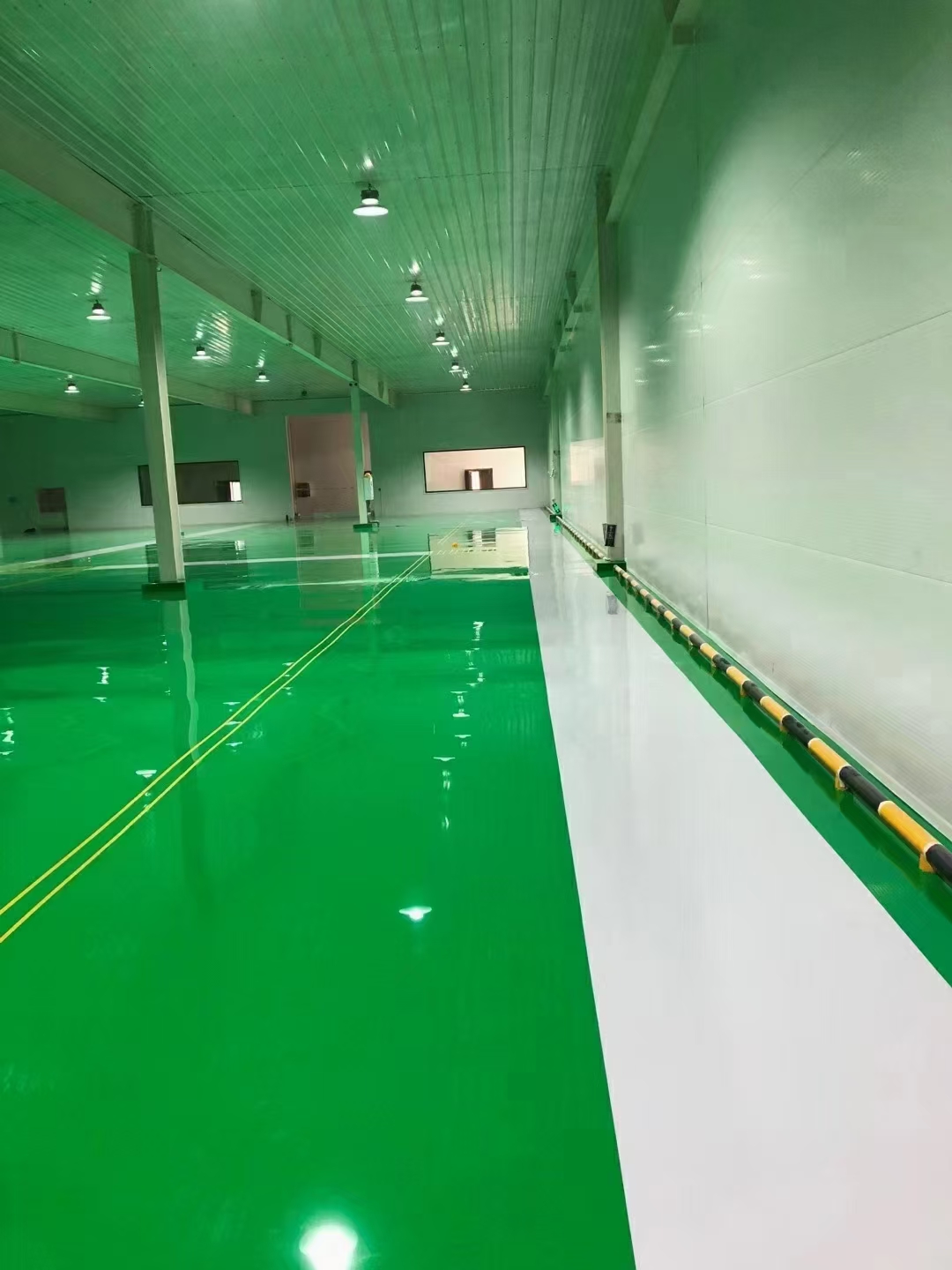 环氧地坪漆的高温耐受性：适用于高温工业厂房和热加工区域