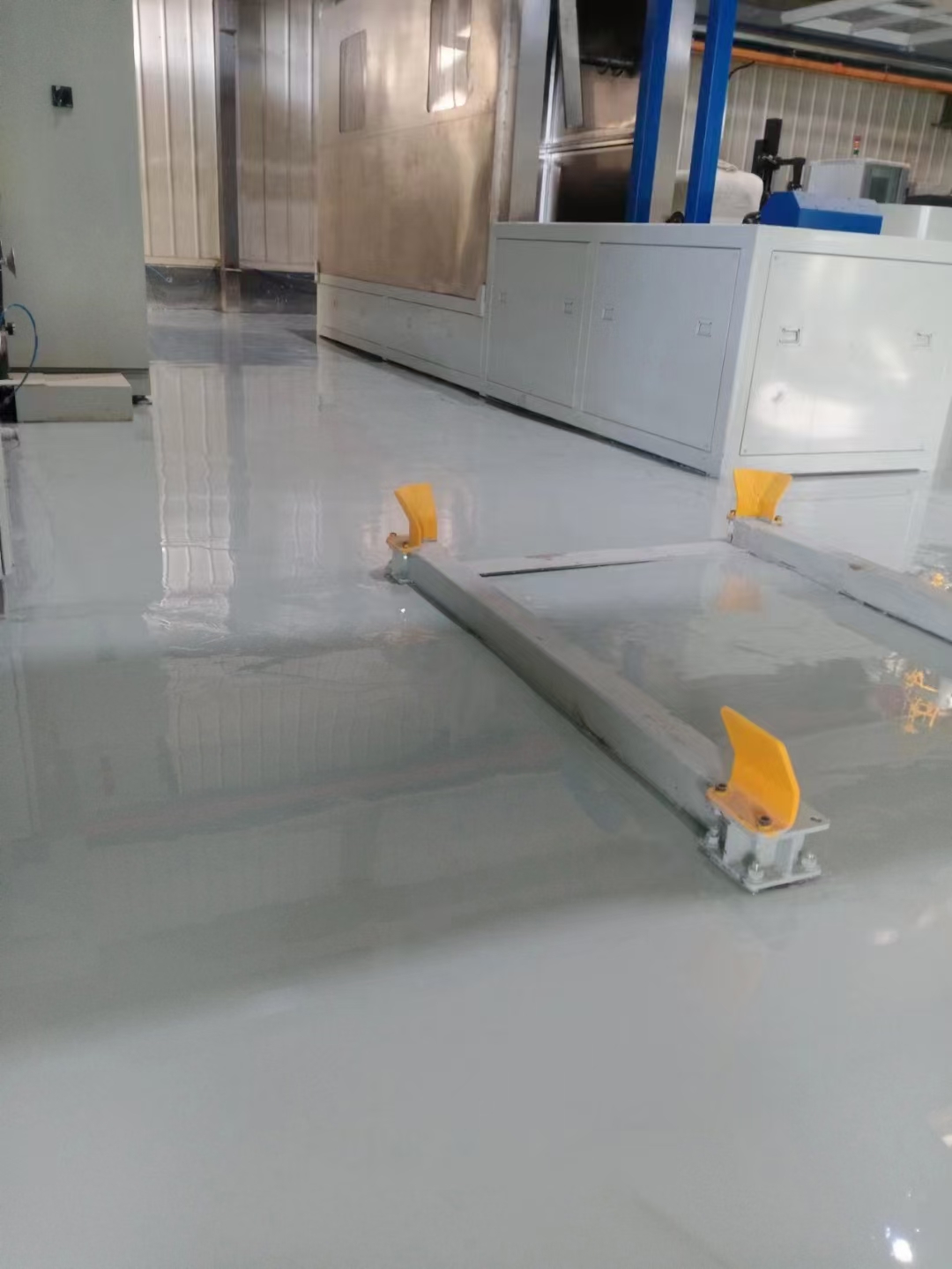 固化地坪的原理、优势与施工要点